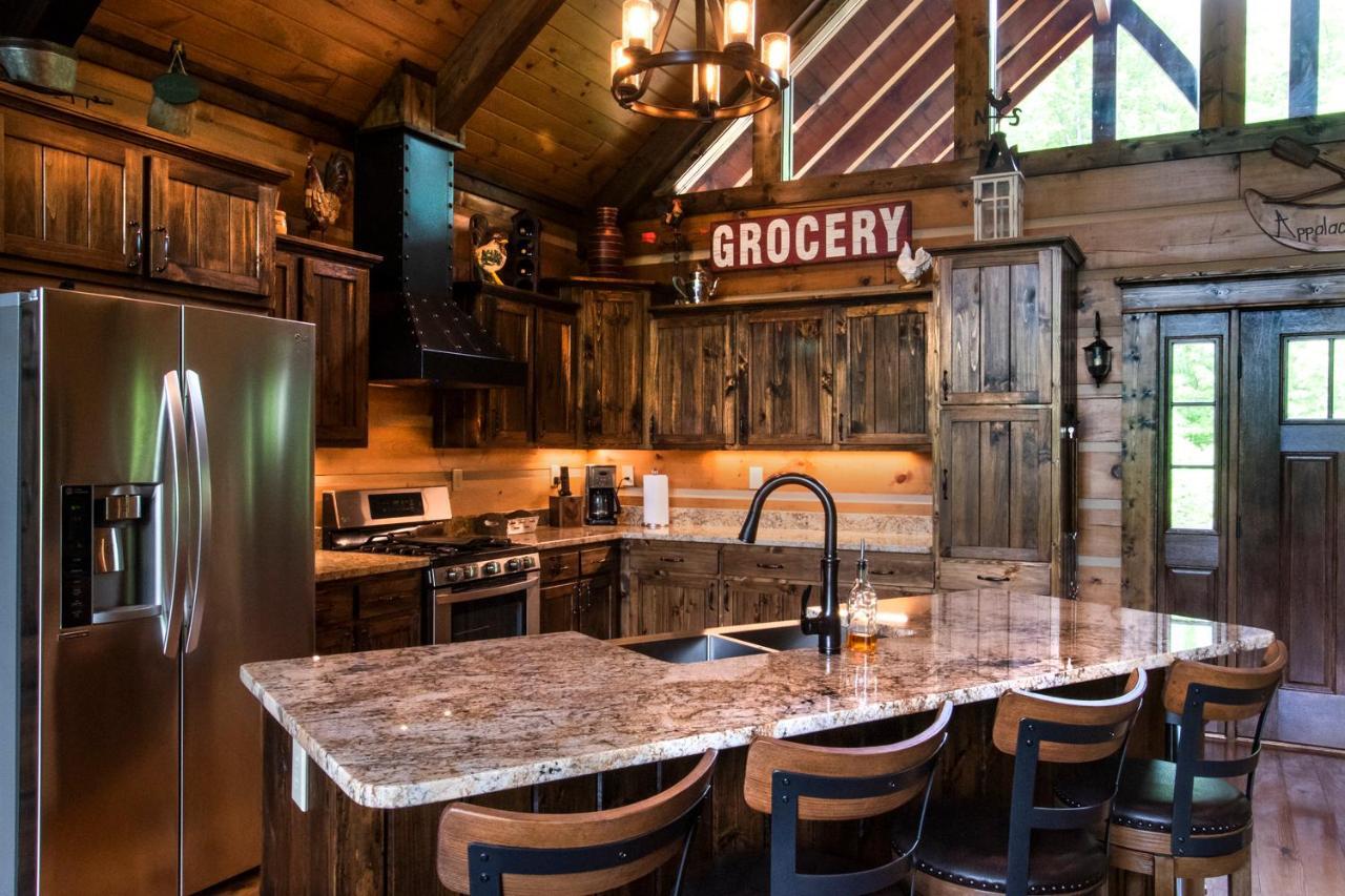 Hôtel Cherokee Mountain Cabins Llc à Topton Extérieur photo